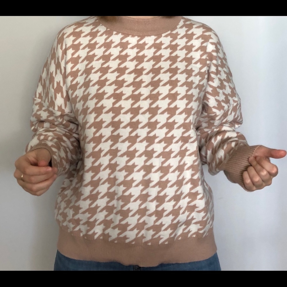 Simplee Apparel Sweater - Picture 4 of 6